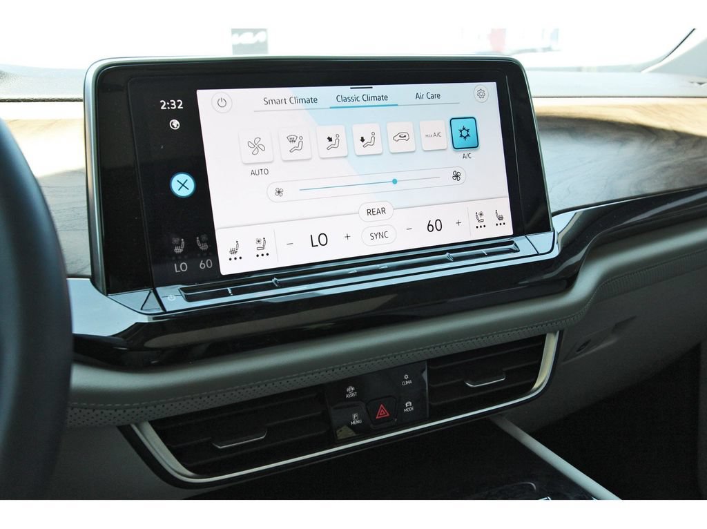 Used 2025 Volkswagen Atlas SE FWD image 29