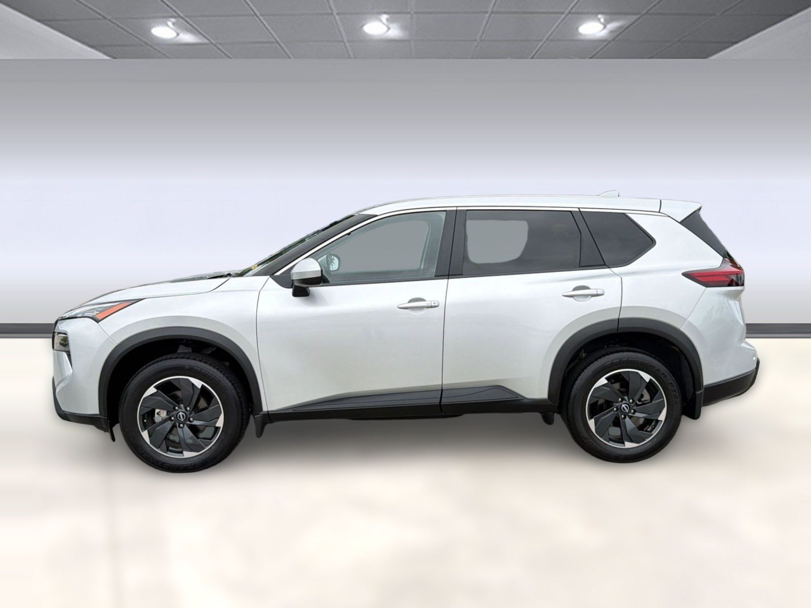 Used 2025 Nissan Rogue SV FWD image 2