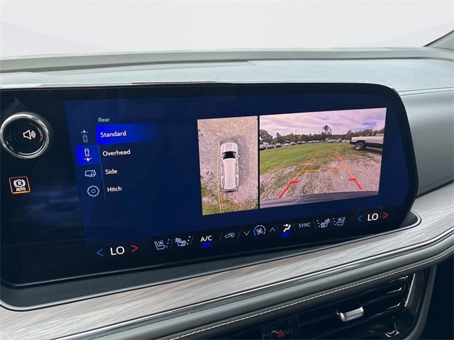 New 2026 Chevrolet Suburban Premier image 31