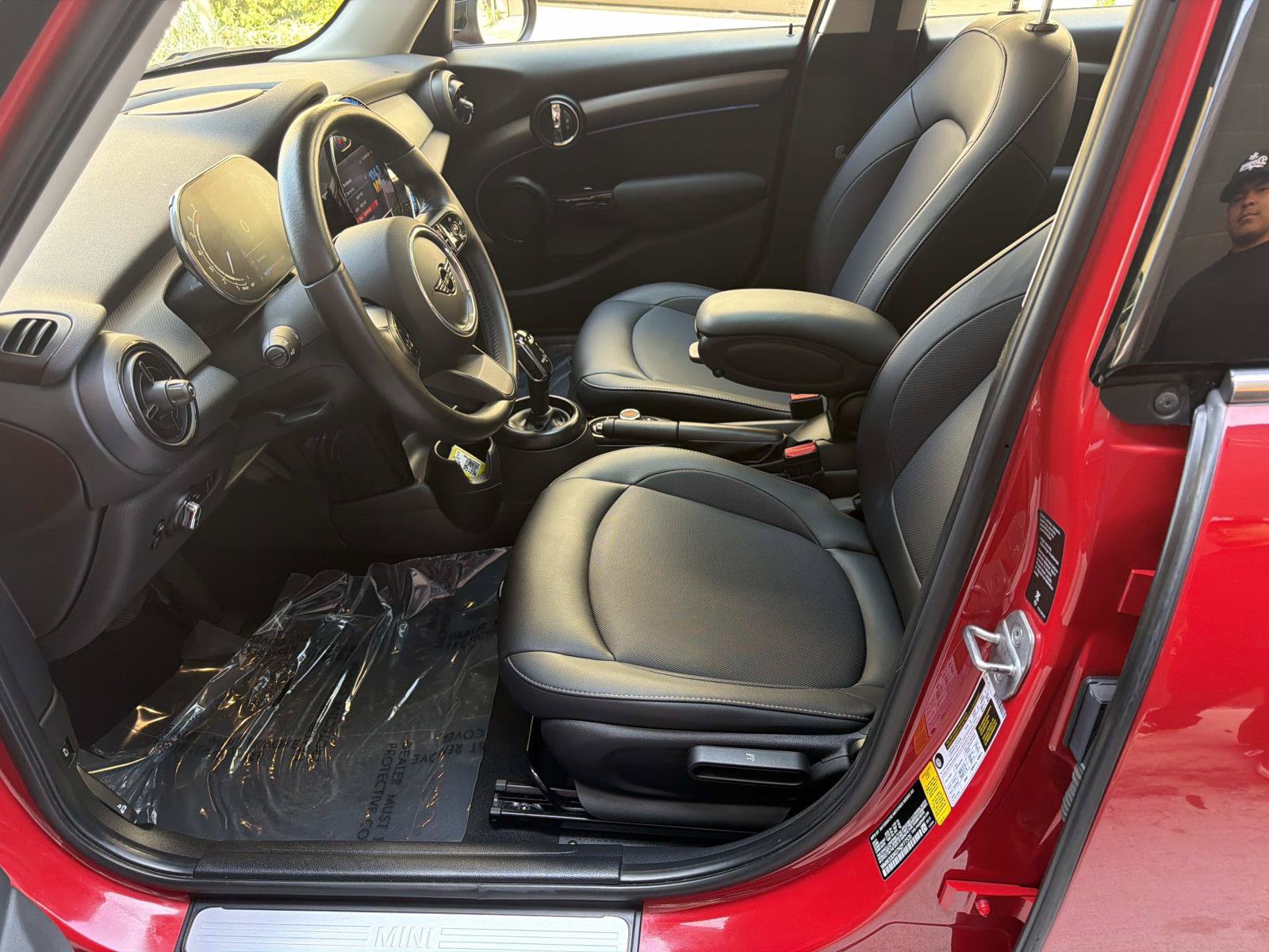 Used 2022 MINI Cooper 4-Door Hardtop FWD image 12