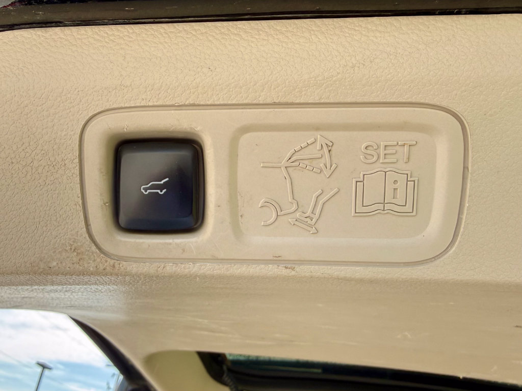 Used 2019 Lincoln Navigator Reserve AWD/4WD image 18