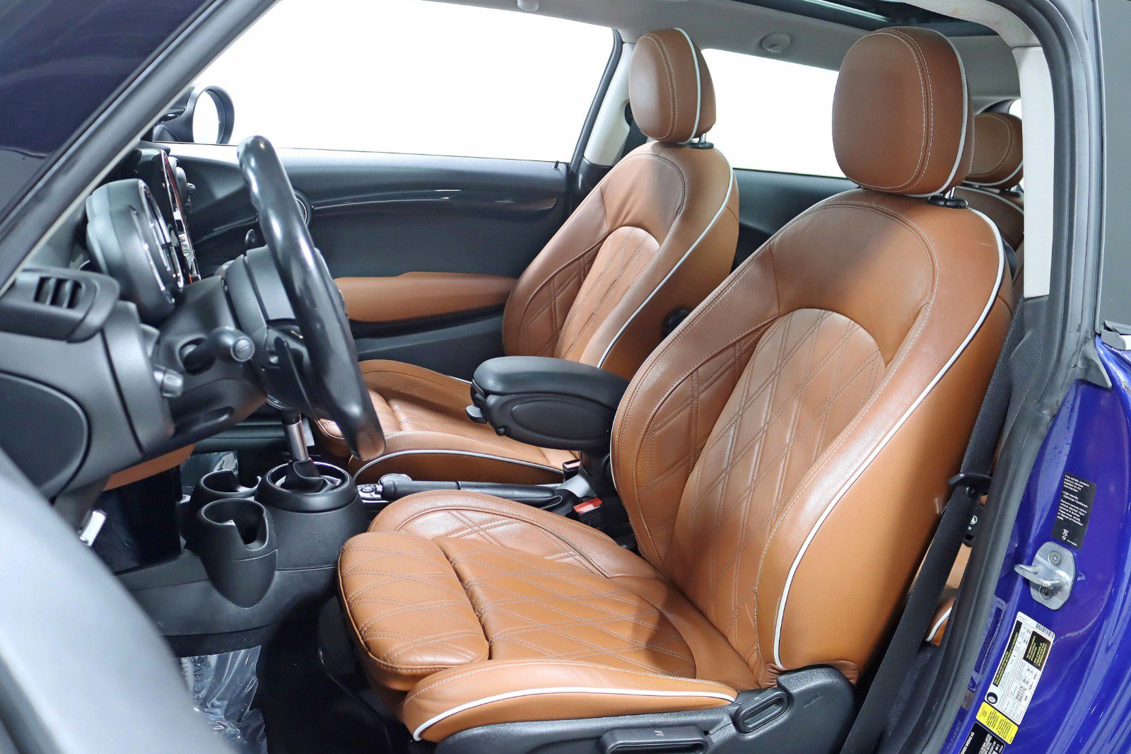 Used 2019 MINI Cooper S w/ Driver Assistance Package image 26