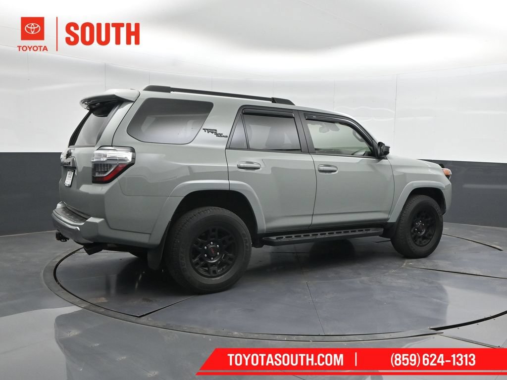 Used 2023 Toyota 4Runner TRD Off-Road AWD/4WD image 2