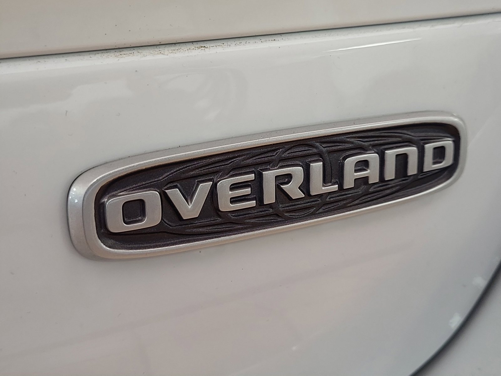 New 2025 Jeep Grand Cherokee L Overland w/ Luxury Tech Group IV image 26