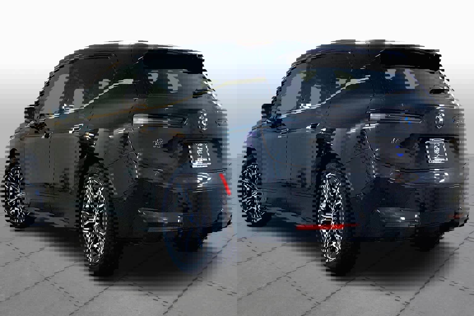 Used 2023 BMW iX M60 w/ Executive Package image 11