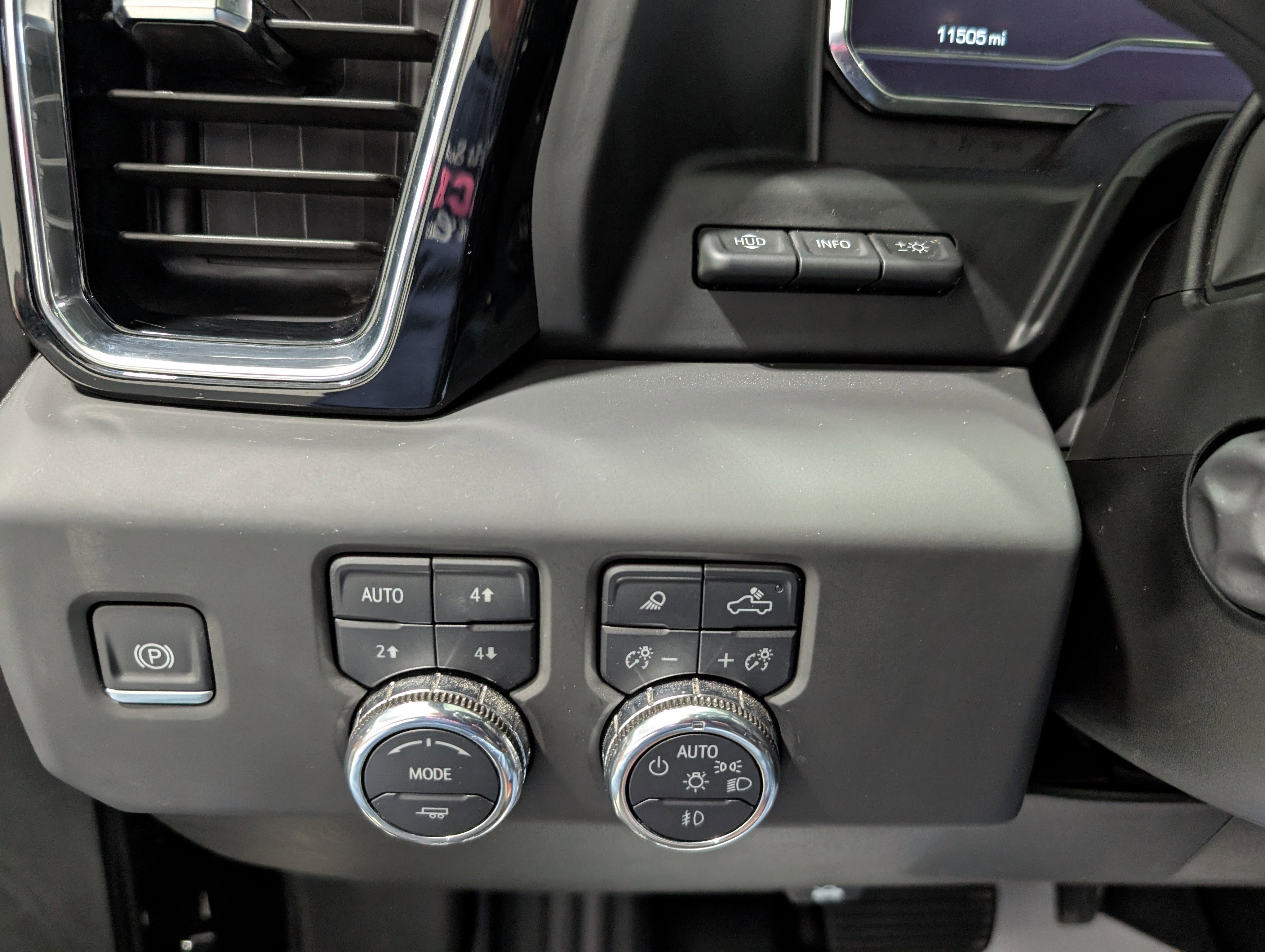 Used 2025 GMC Sierra 1500 Denali Ultimate image 25