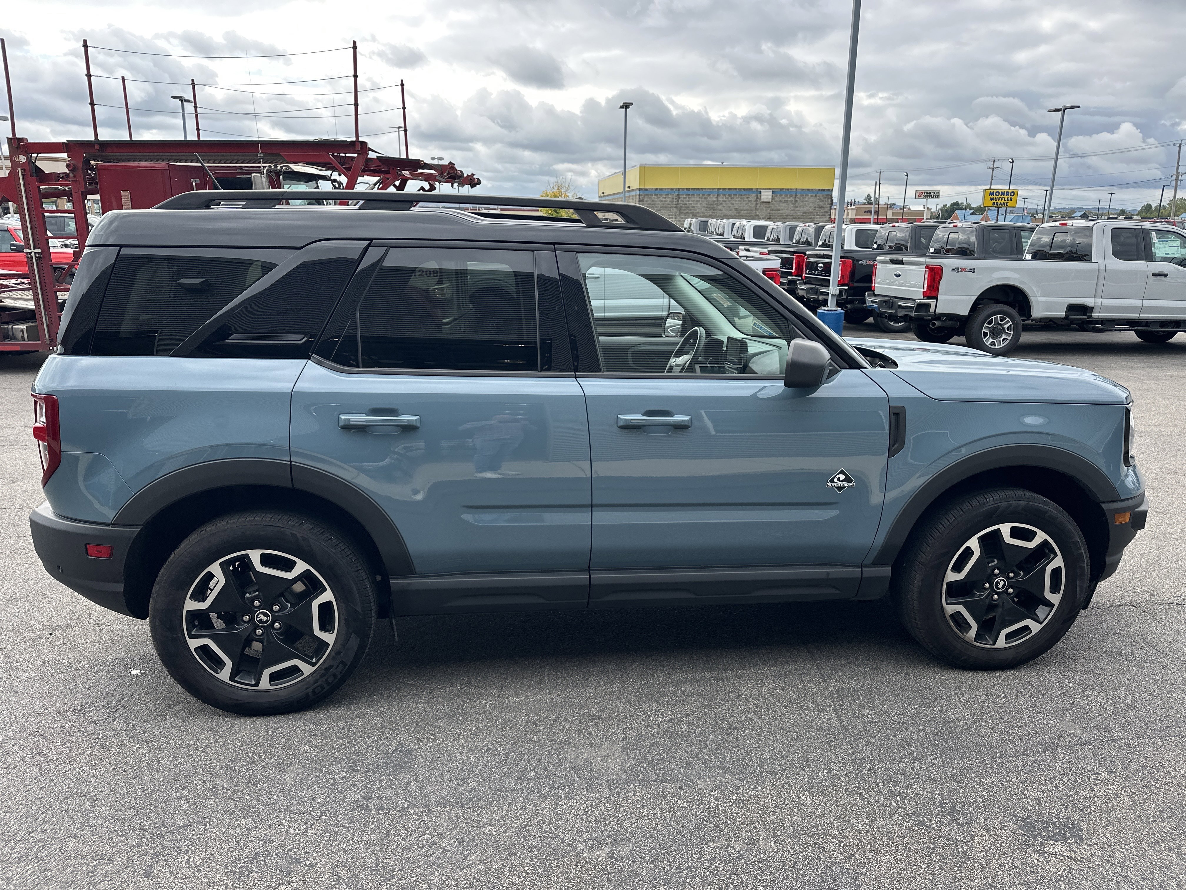 Used 2022 Ford Bronco Sport Outer Banks image 16