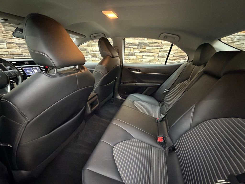 Used 2020 Toyota Camry SE image 26