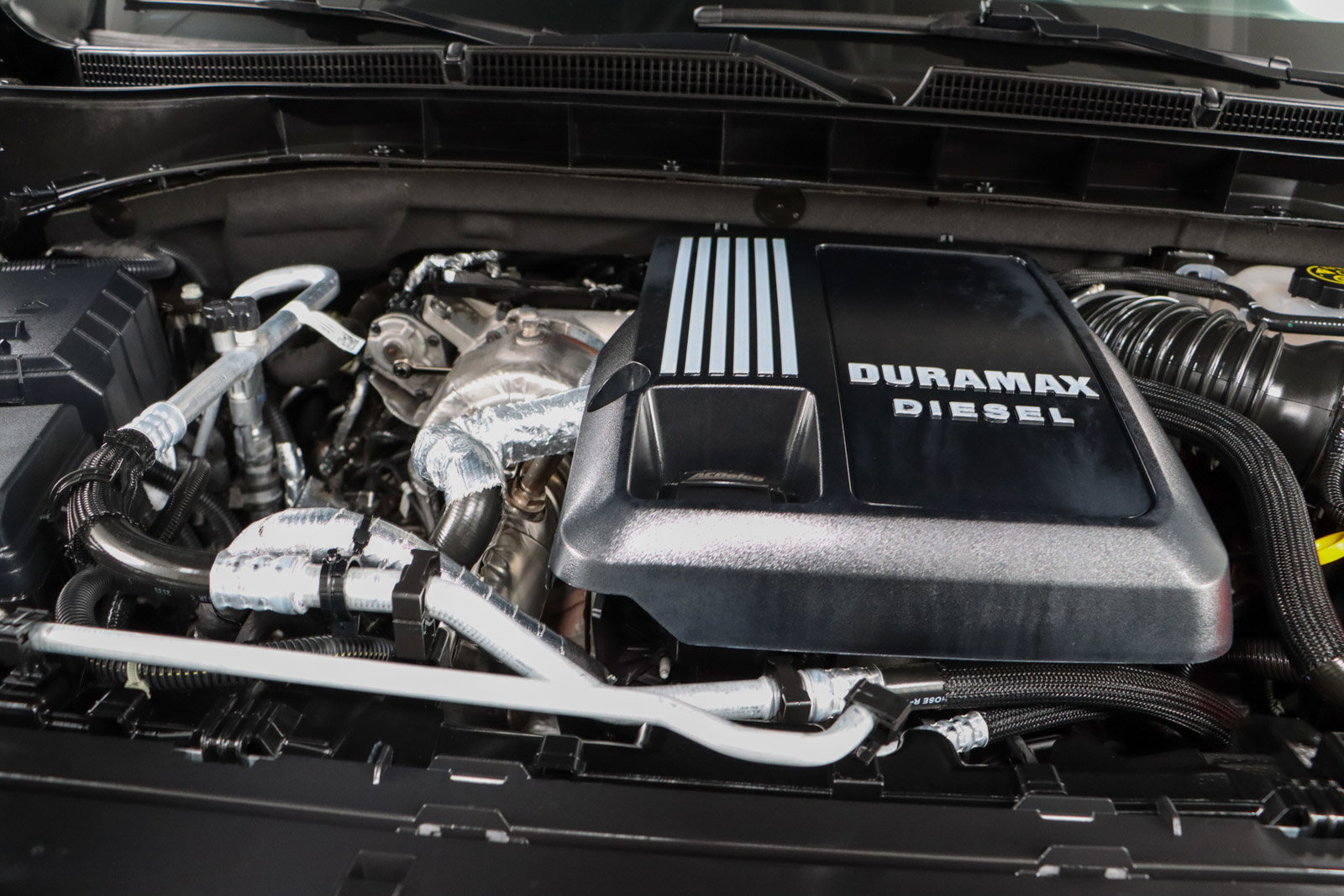 Used 2023 GMC Yukon SLT w/ SLT Luxury Package image 36