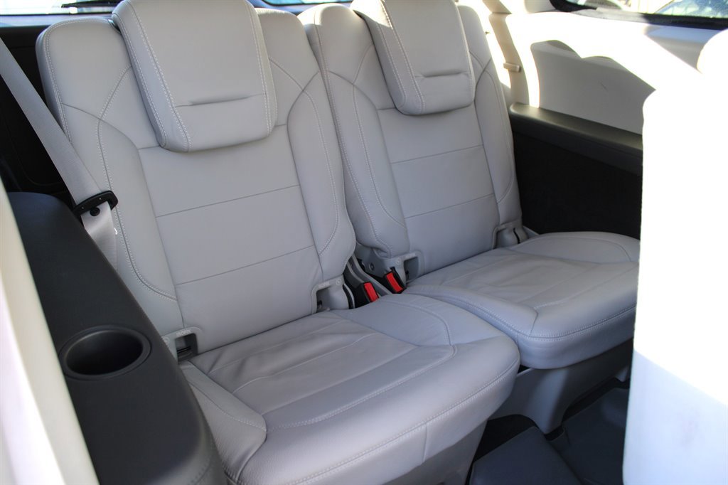 Used 2015 Mercedes-Benz GL 320 BlueTEC 4MATIC image 23