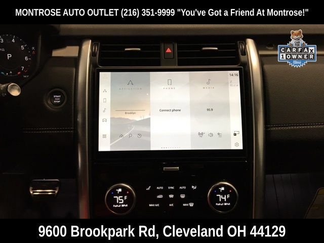 Used 2024 Land Rover Discovery Dynamic SE AWD/4WD image 21