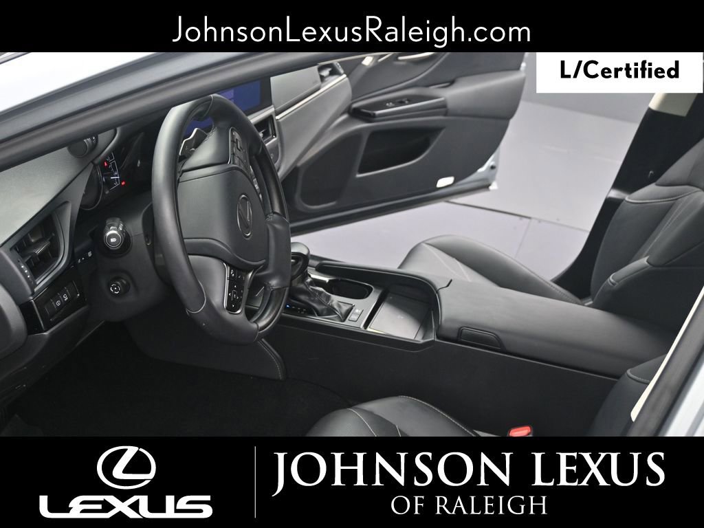 Certified 2023 Lexus ES 300h Ultra Luxury w/ Accessory Package (Z2) image 13