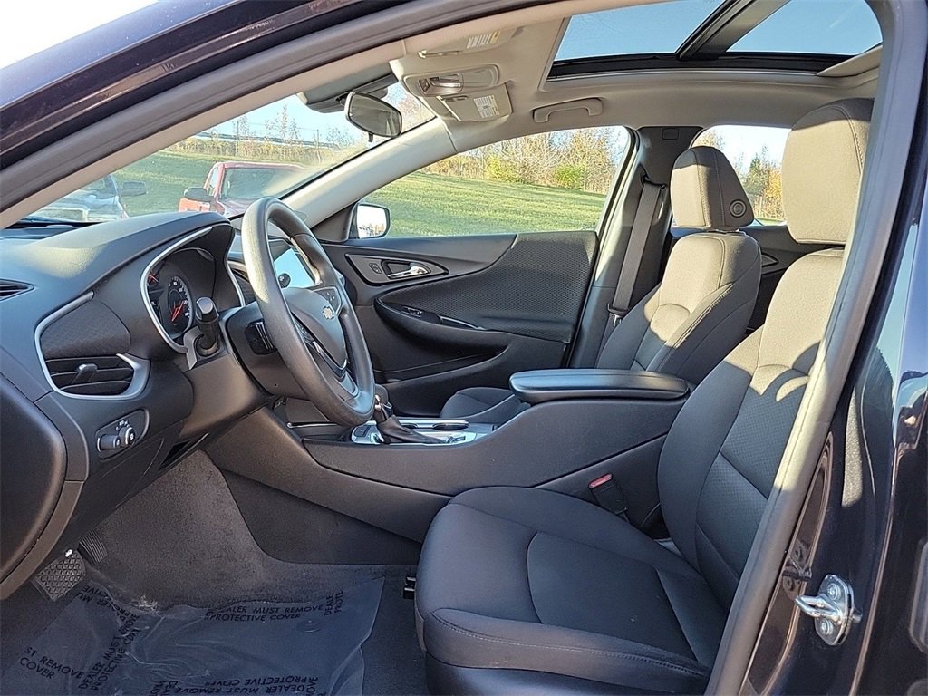 Used 2023 Chevrolet Malibu LT image 16