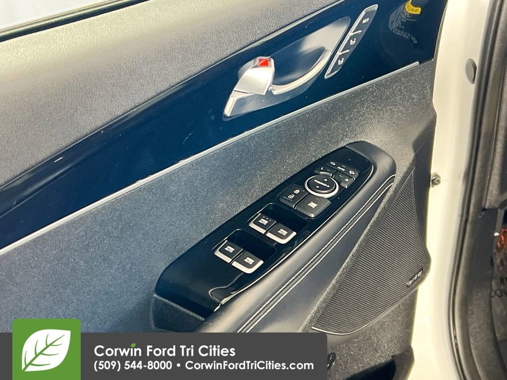 Used 2016 Kia Sorento SX AWD/4WD image 12