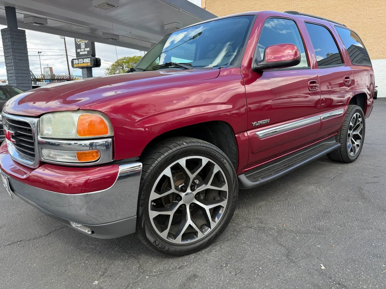 Used 2004 GMC Yukon SLE RWD image 6