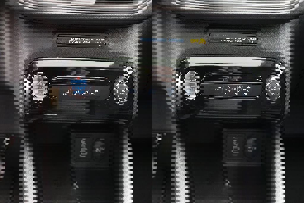 New 2024 Ford Escape Active w/ Tech Pack #2 AWD/4WD image 14