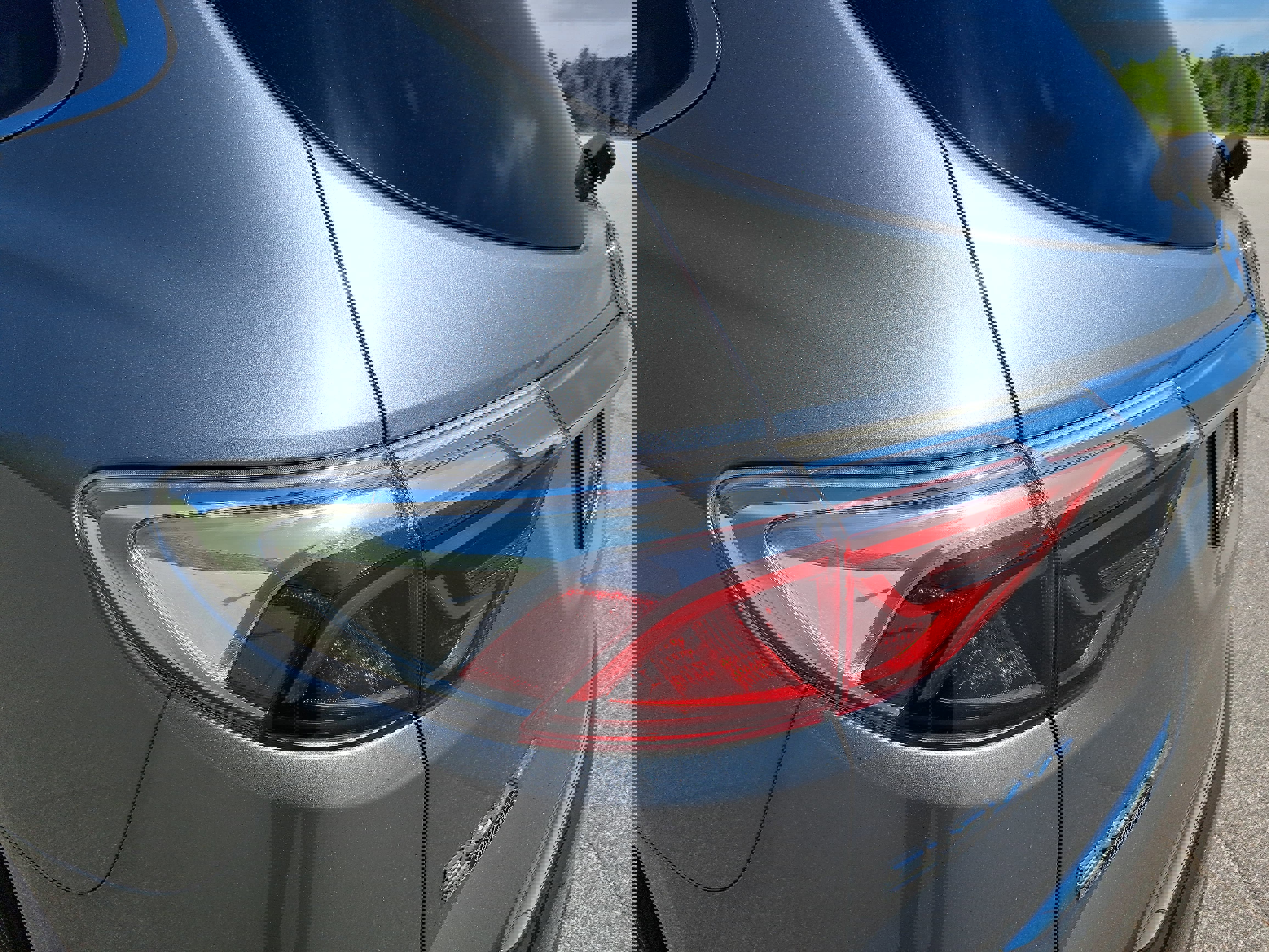 Used 2023 Buick Enclave Essence AWD/4WD image 33