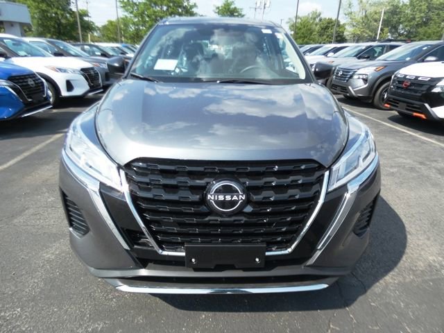 New 2025 Nissan Kicks Play S image 8