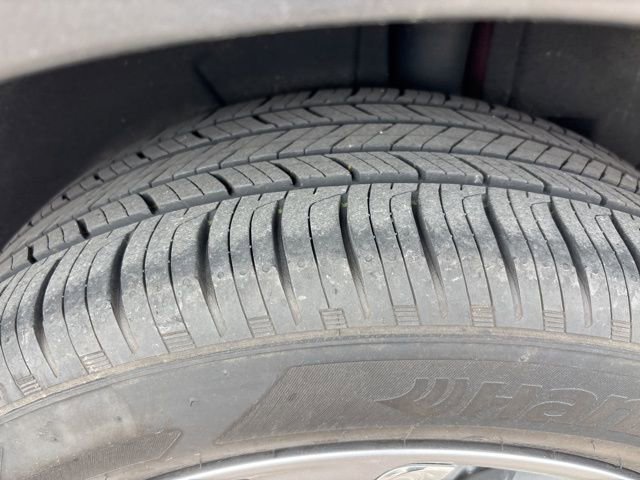 Used 2023 Buick Encore GX Essence w/ Experience Buick Package image 13