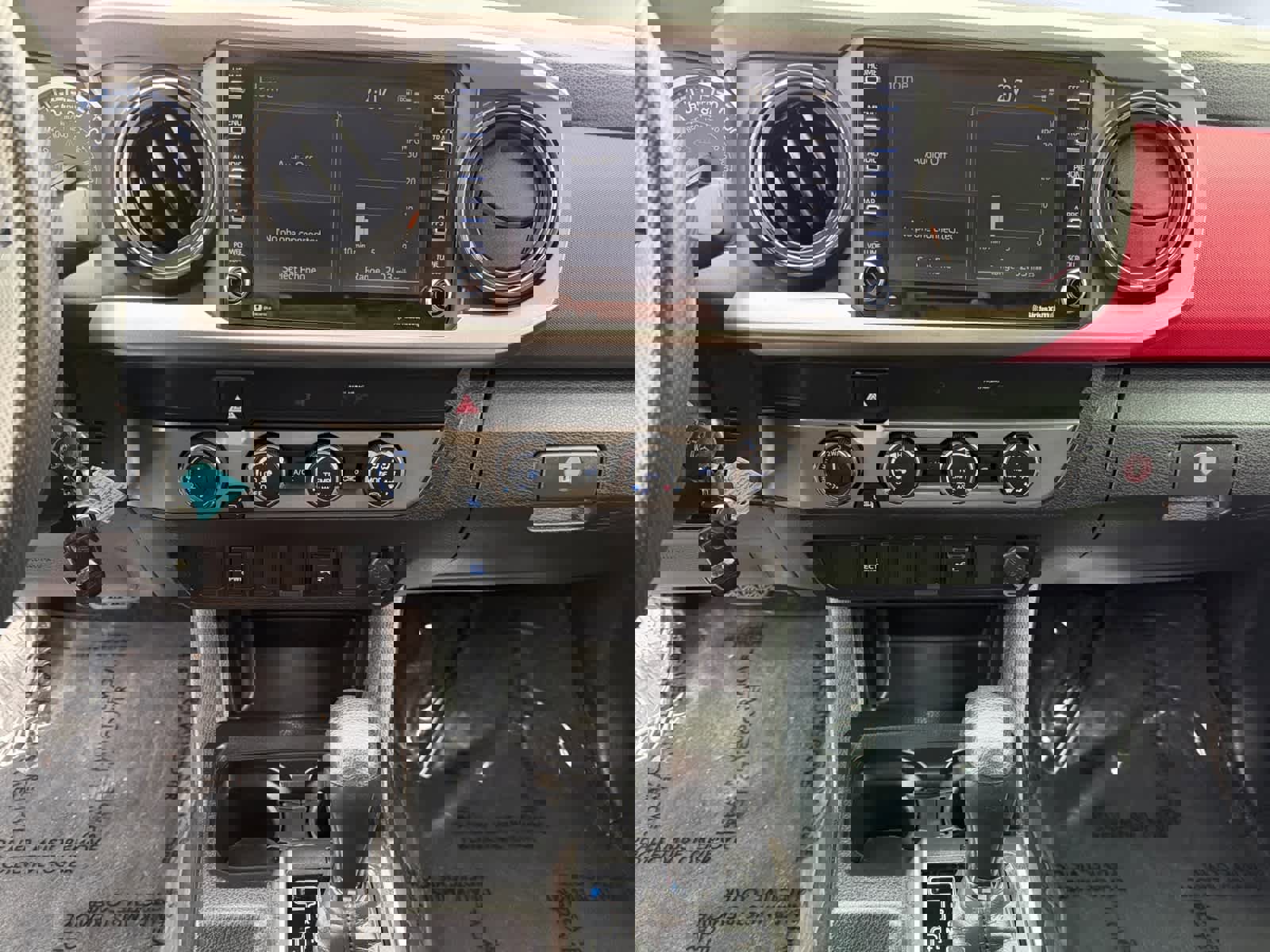 Used 2021 Toyota Tacoma SR5 w/ SR5 Appearance Package (SM) image 16