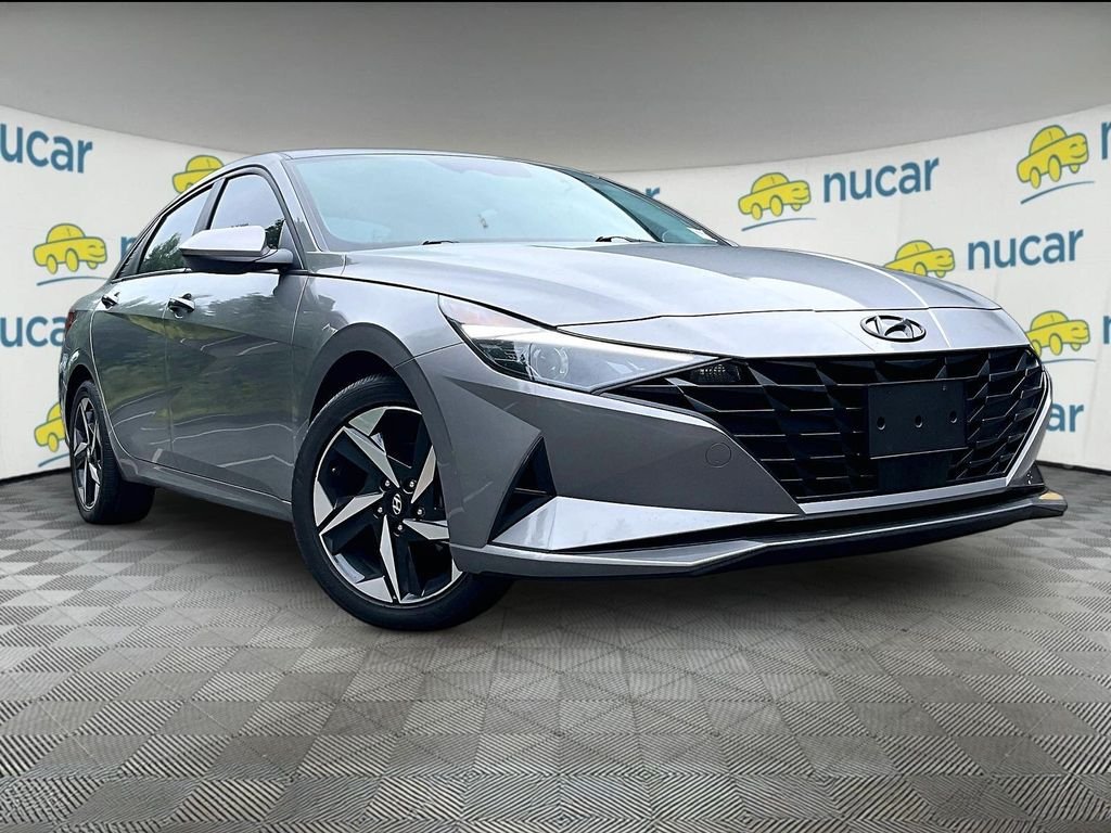Used 2023 Hyundai Elantra SEL w/ Convenience Package FWD video 1
