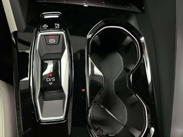 Used 2025 Audi Q5 Premium w/ Convenience Package AWD/4WD image 23