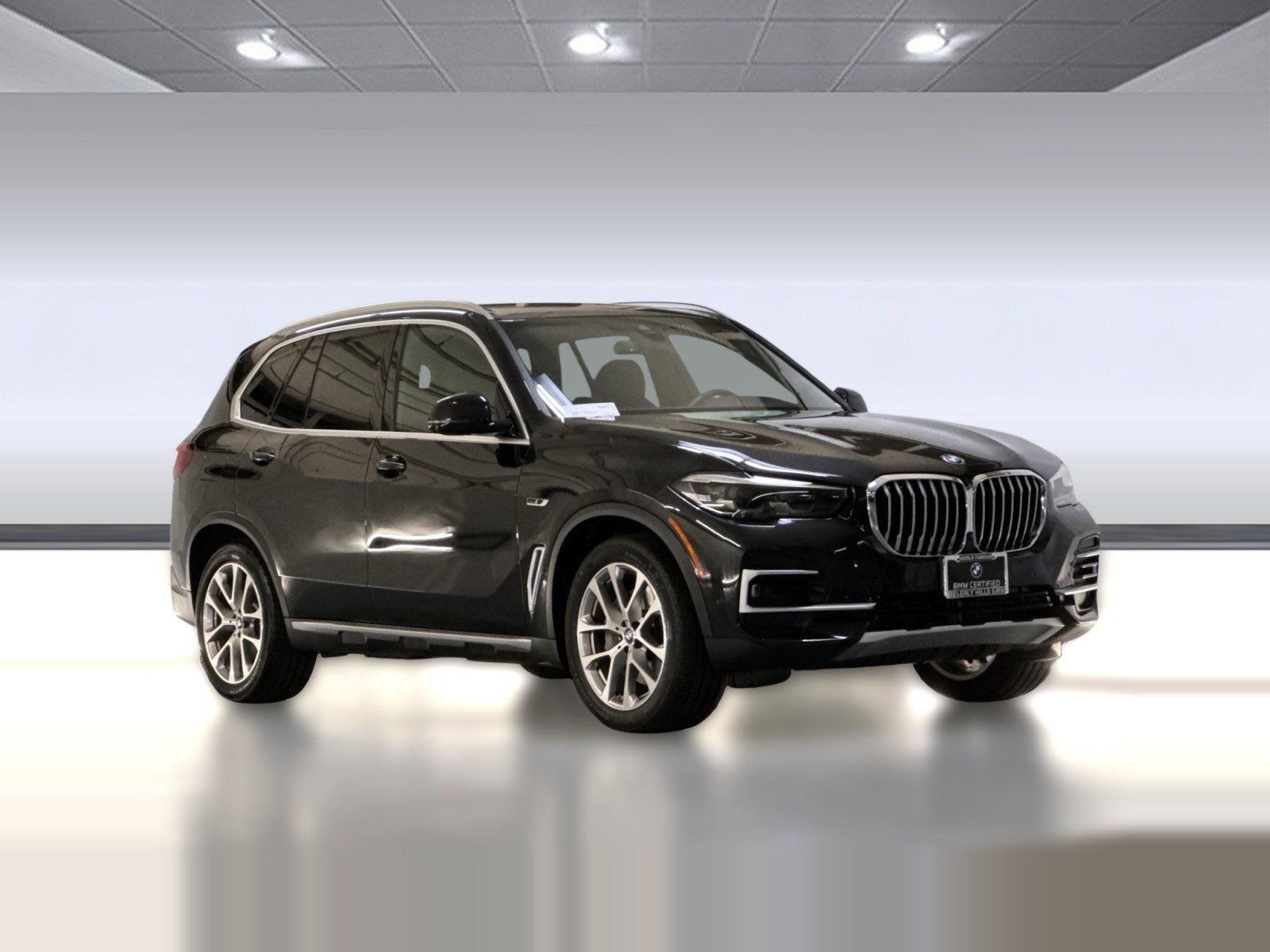 Certified 2023 BMW X5 xDrive45e w/ Climate Comfort Package image 7