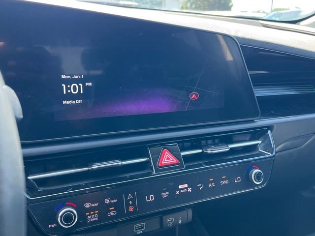 Certified 2025 Kia Niro EX FWD image 16