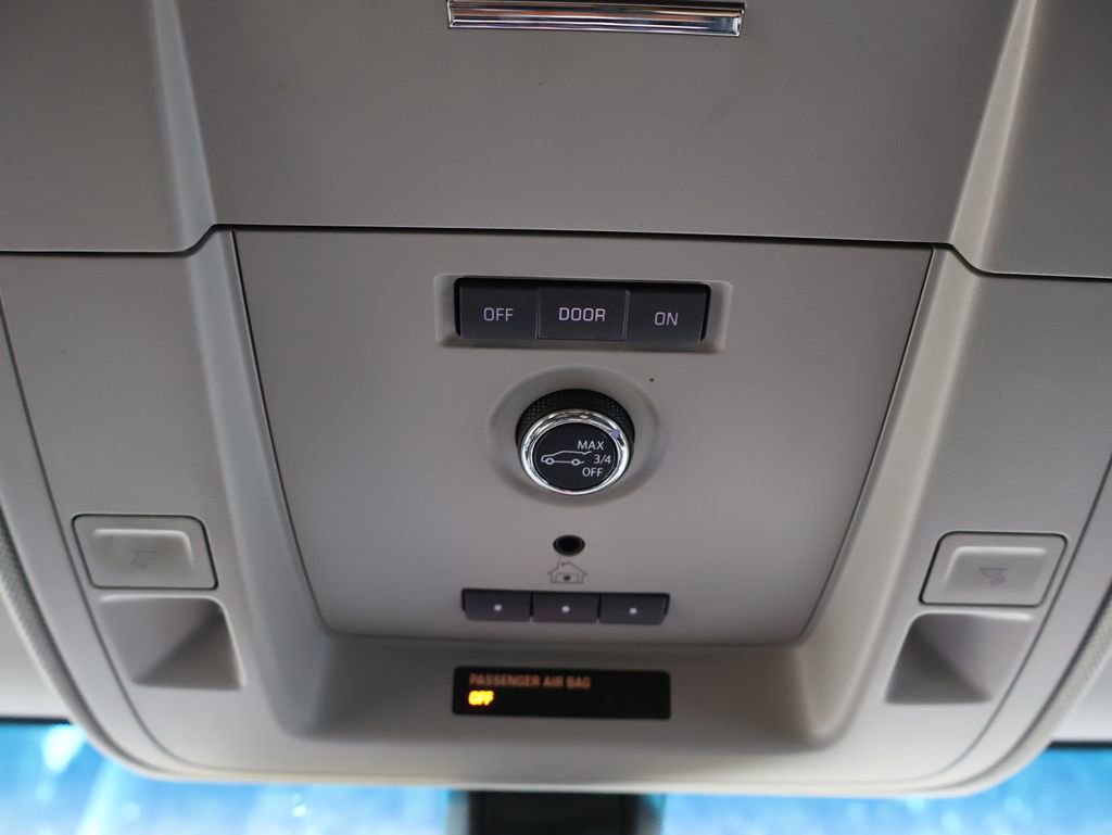 Used 2019 Cadillac Escalade 4WD w/ LPO, Radiant Package image 14