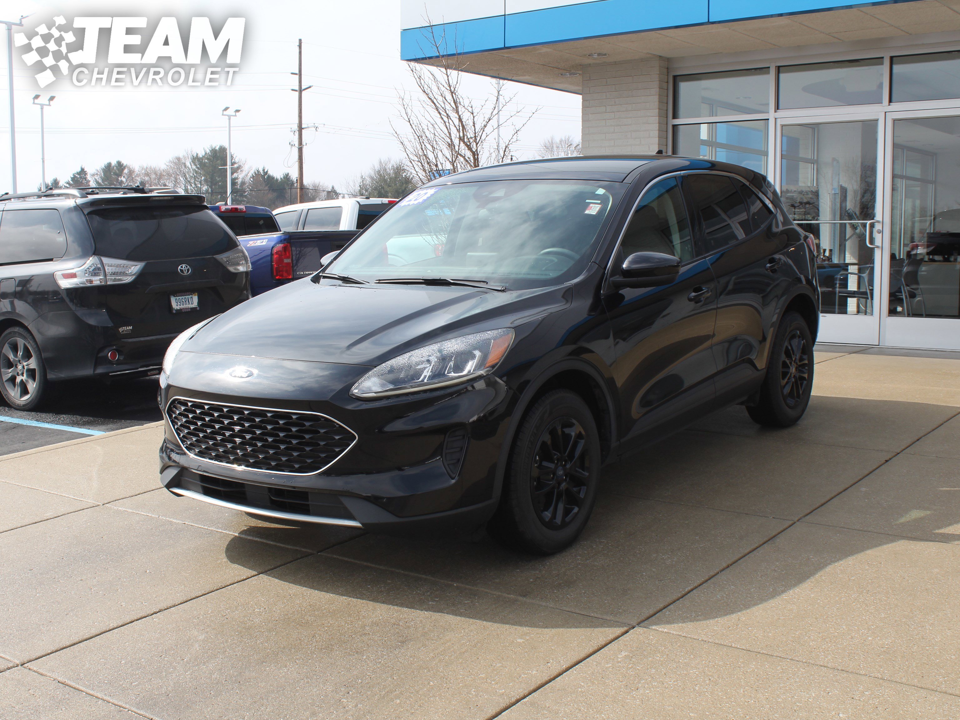Used 2020 Ford Escape SE image 8