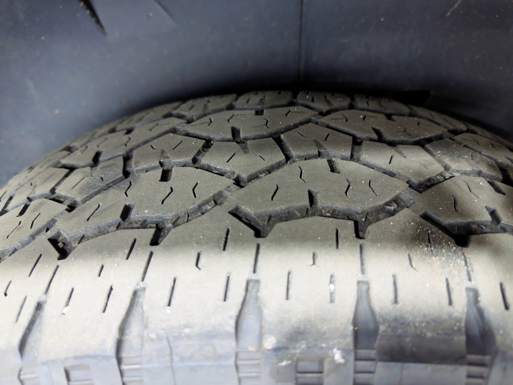 Used 2025 Rivian R1S Adventure AWD/4WD image 34