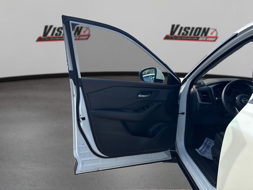 Used 2023 Nissan Rogue SV AWD/4WD image 22