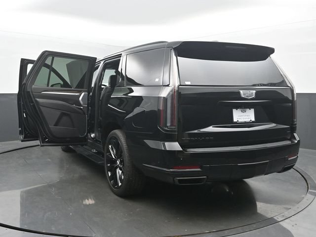 Certified 2026 Cadillac Escalade Platinum Sport w/ LPO, ONYX Package AWD/4WD image 56