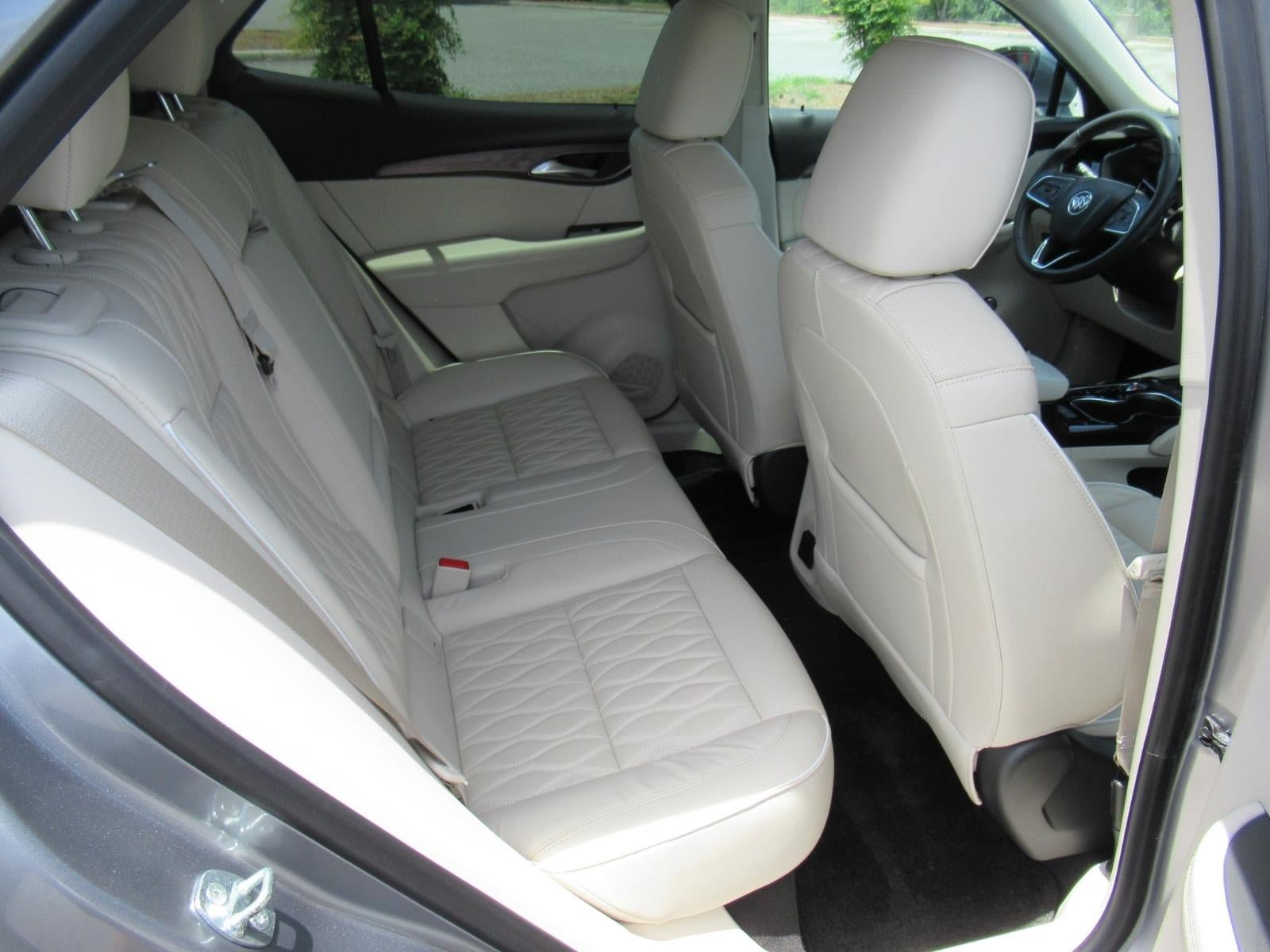 Used 2021 Buick Envision Avenir w/ Technology Package II FWD image 31