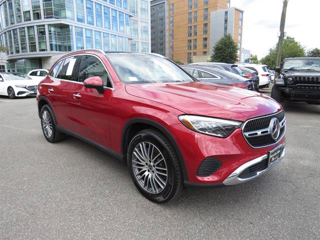 Used 2026 Mercedes-Benz GLC 300 4MATIC image 5
