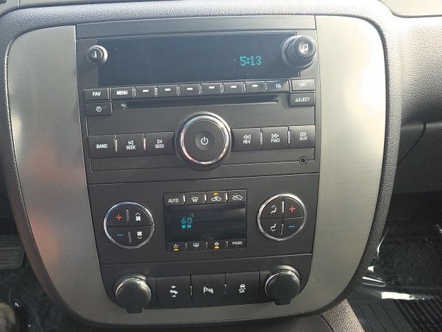 Used 2012 Chevrolet Silverado 2500 LTZ w/ LTZ Plus Package AWD/4WD image 16
