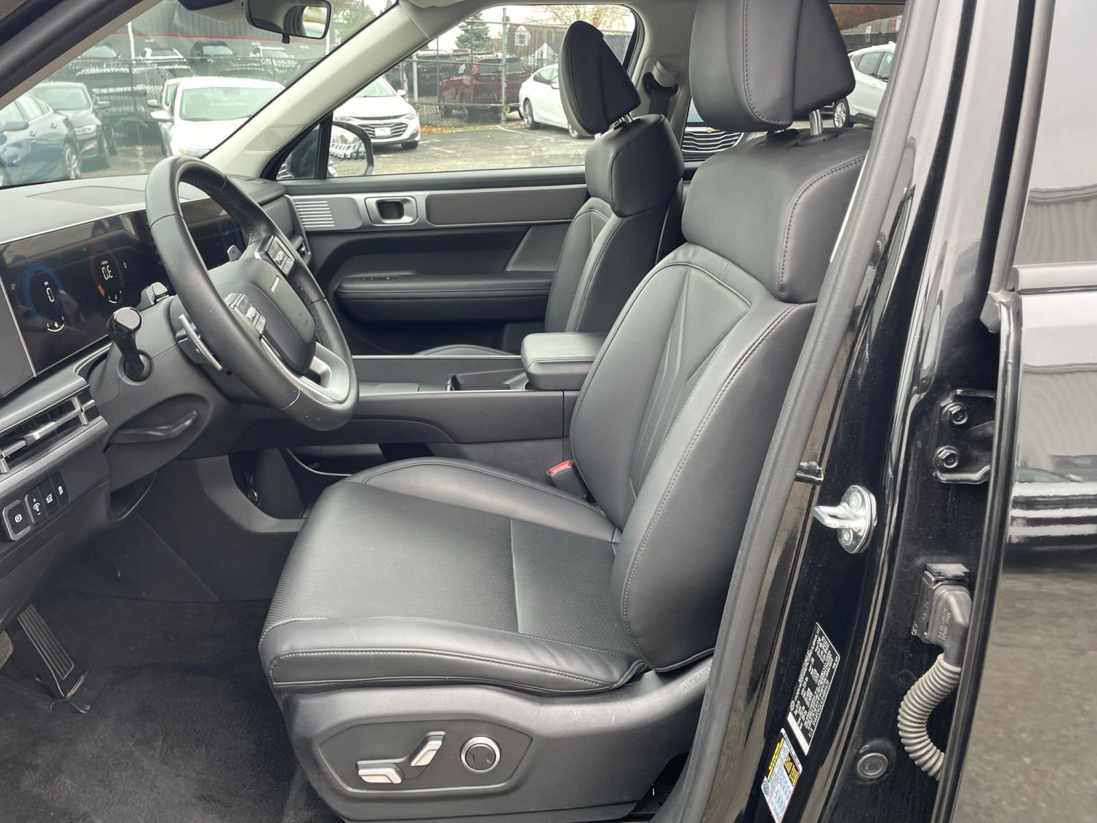 Used 2025 Hyundai Santa Fe SEL image 27