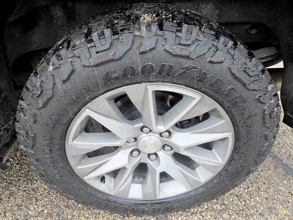 Used 2021 Chevrolet Silverado 1500 High Country w/ Z71 Off-Road Package image 35