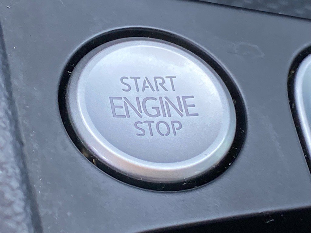 Certified 2025 Volkswagen Jetta SE w/ Black Wheel Package image 18