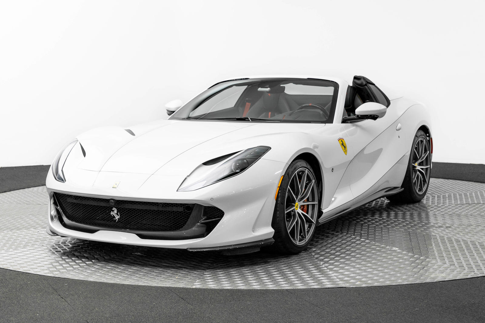 Certified 2022 Ferrari 812 GTS image 1