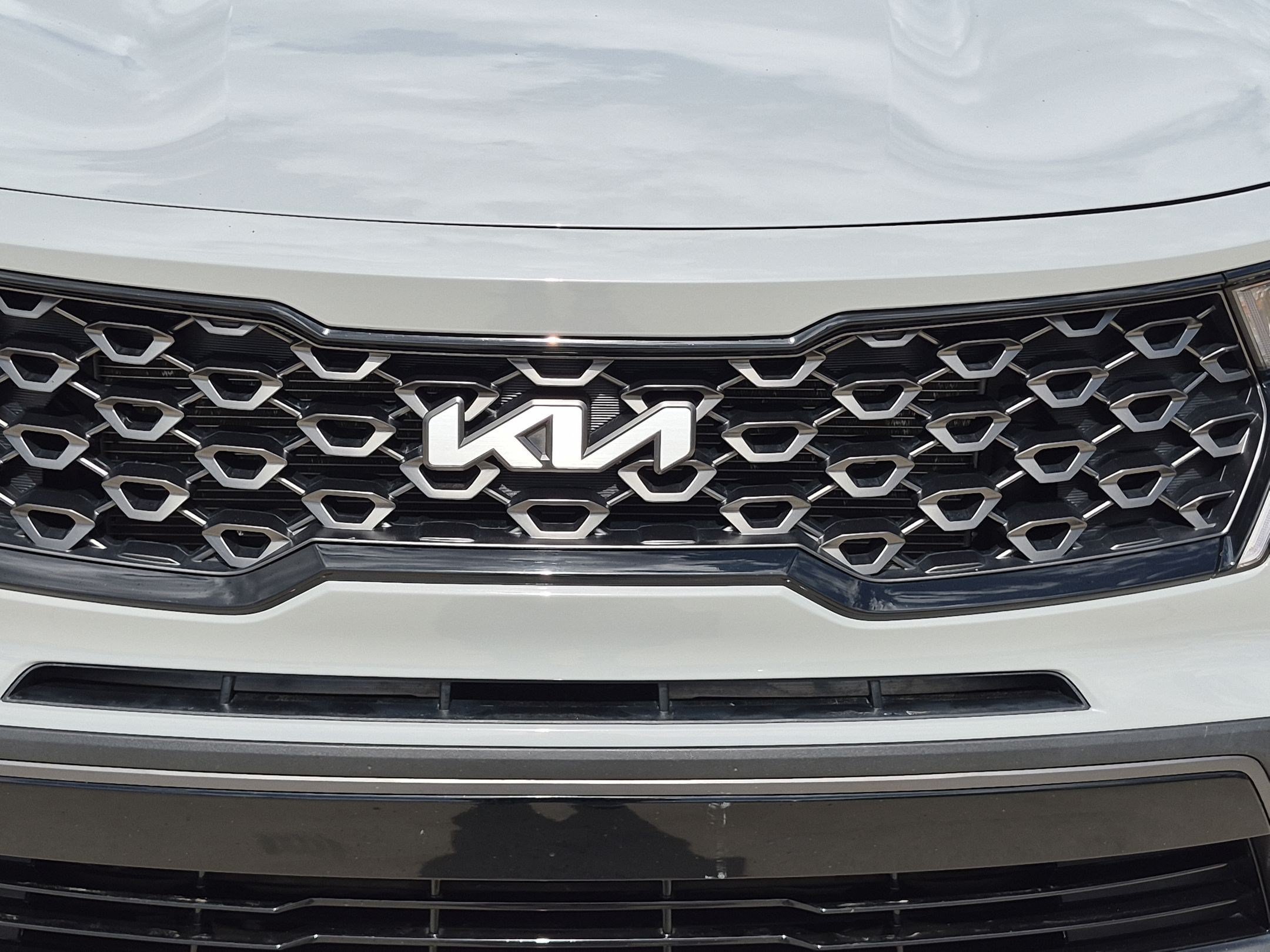 Certified 2023 Kia Sorento S w/ Panoramic Sunroof Package AWD/4WD image 9