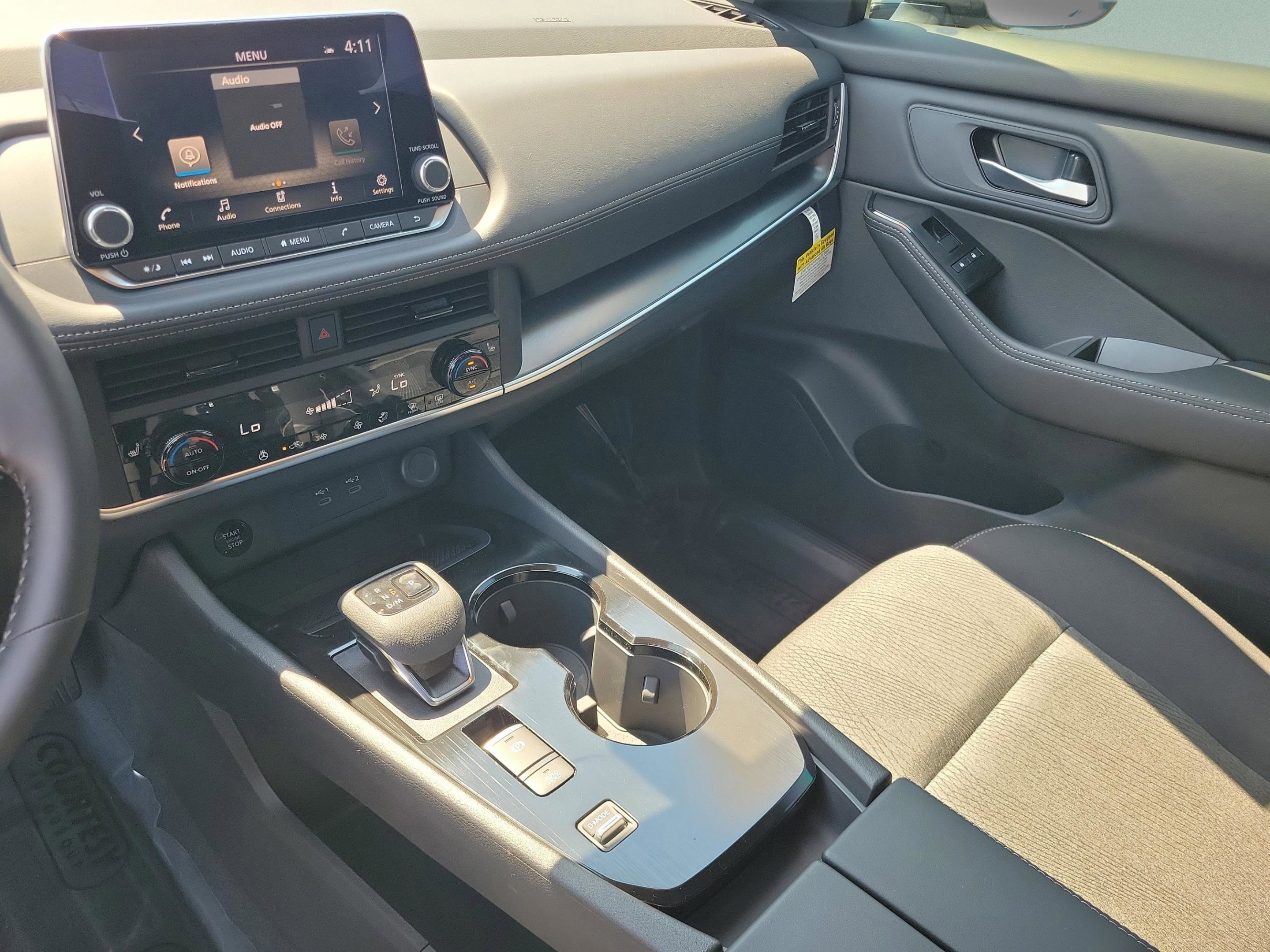 New 2026 Nissan Rogue SV w/ Cold Weather Package FWD image 34