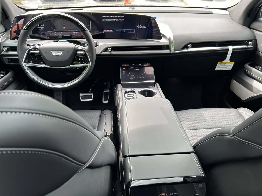 New 2027 Cadillac Vistiq Sport AWD/4WD image 15