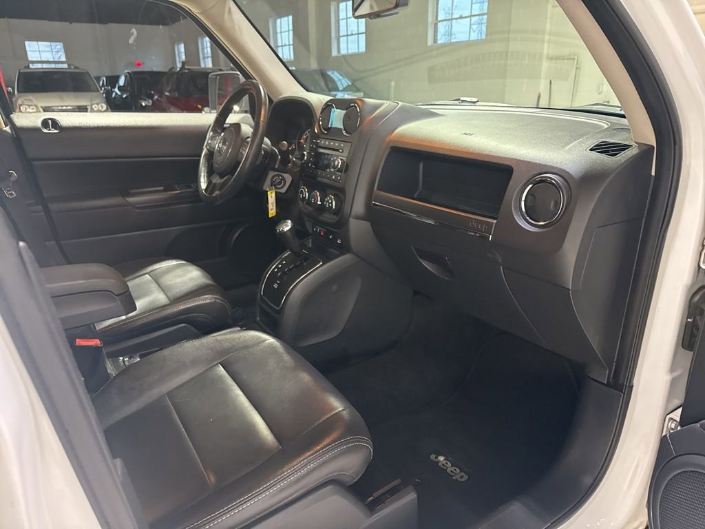 Used 2015 Jeep Patriot High Altitude image 35