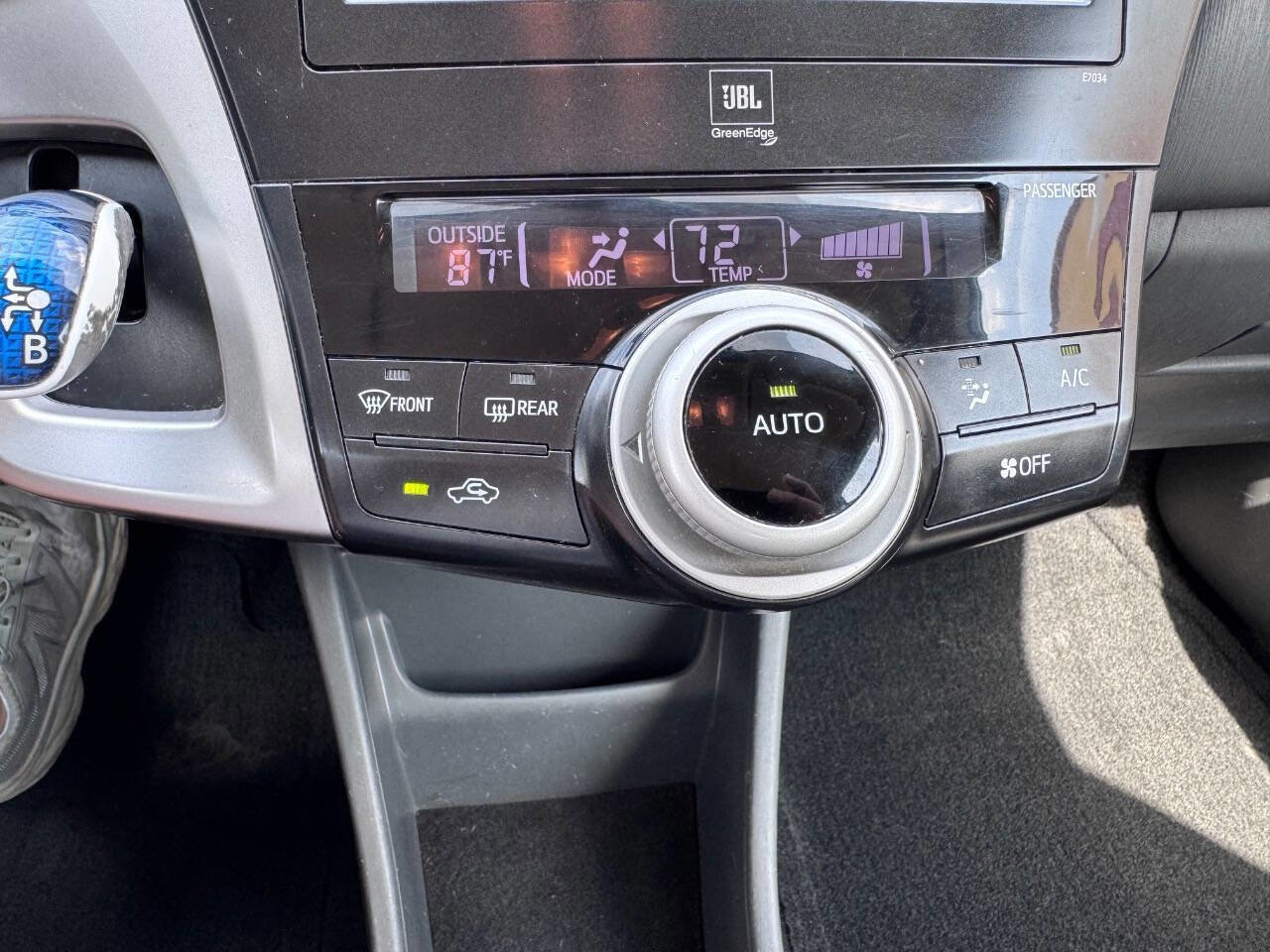 Used 2013 Toyota Prius V Five FWD image 25