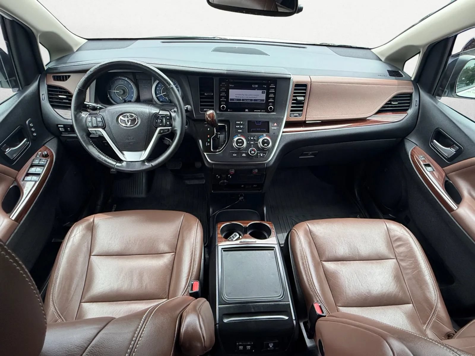 Used 2019 Toyota Sienna Limited Premium w/ Carpet Mat Package AWD/4WD image 12