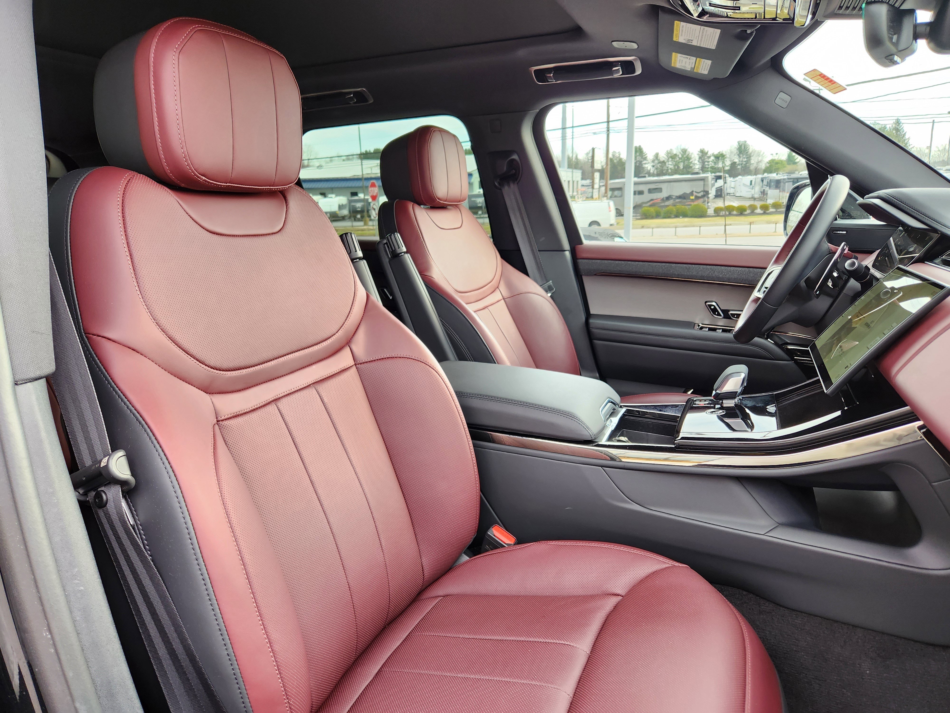 Certified 2025 Land Rover Range Rover Sport Dynamic SE image 16