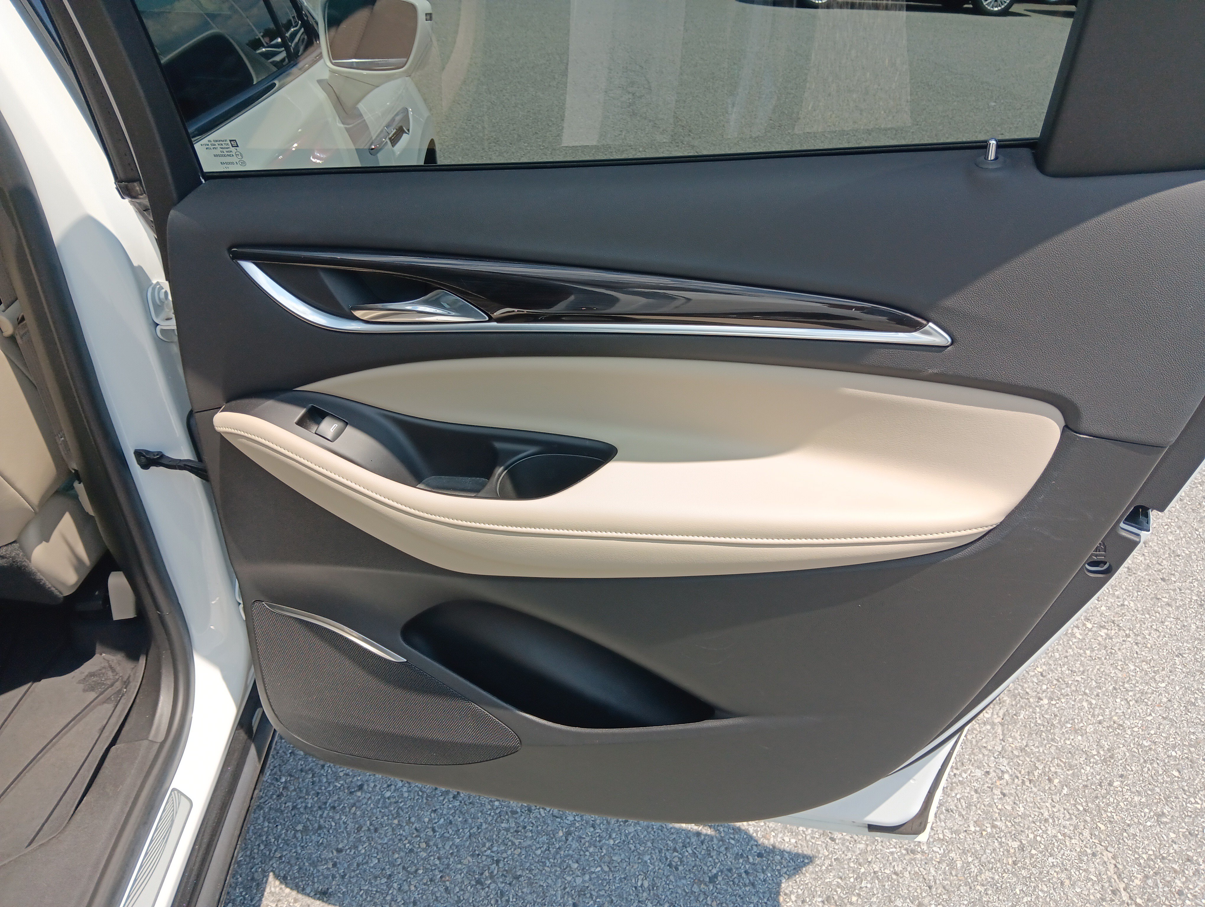 Used 2018 Buick Enclave Essence w/ Trailering Package FWD image 20