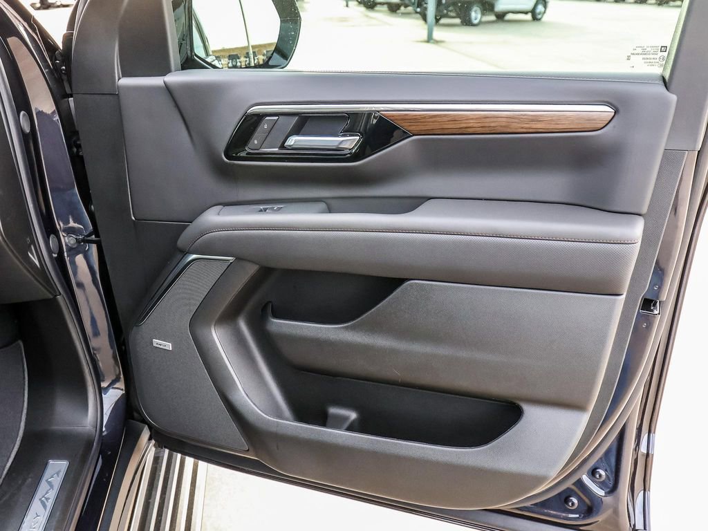 New 2026 Chevrolet Suburban High Country AWD/4WD image 23