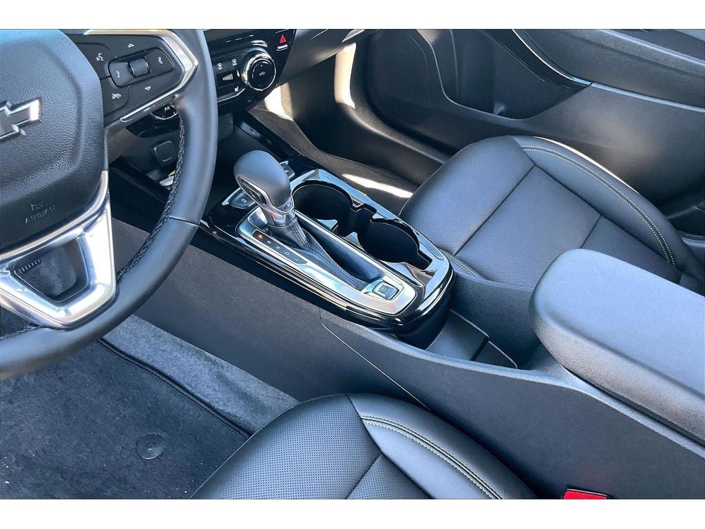Used 2025 Chevrolet Trax ACTIV w/ Driver Confidence Package FWD image 19